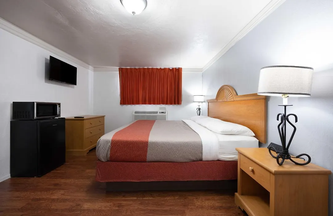 Motel 6-Canon City, Co 719-458-1216-1