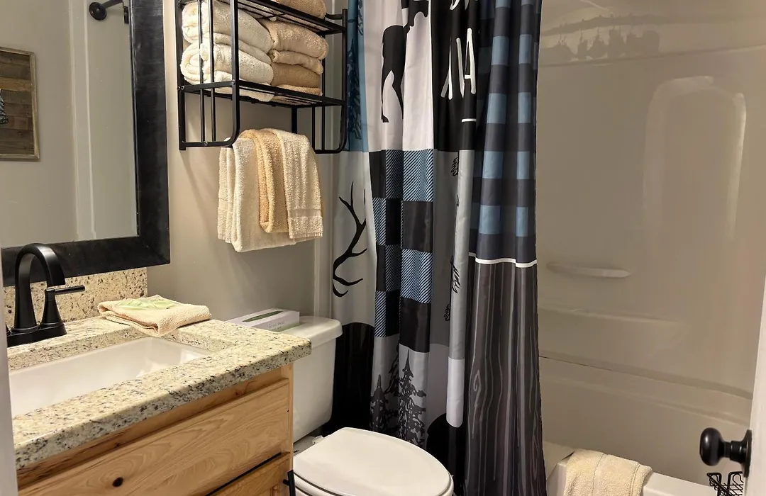 Oak Square Rentals-1