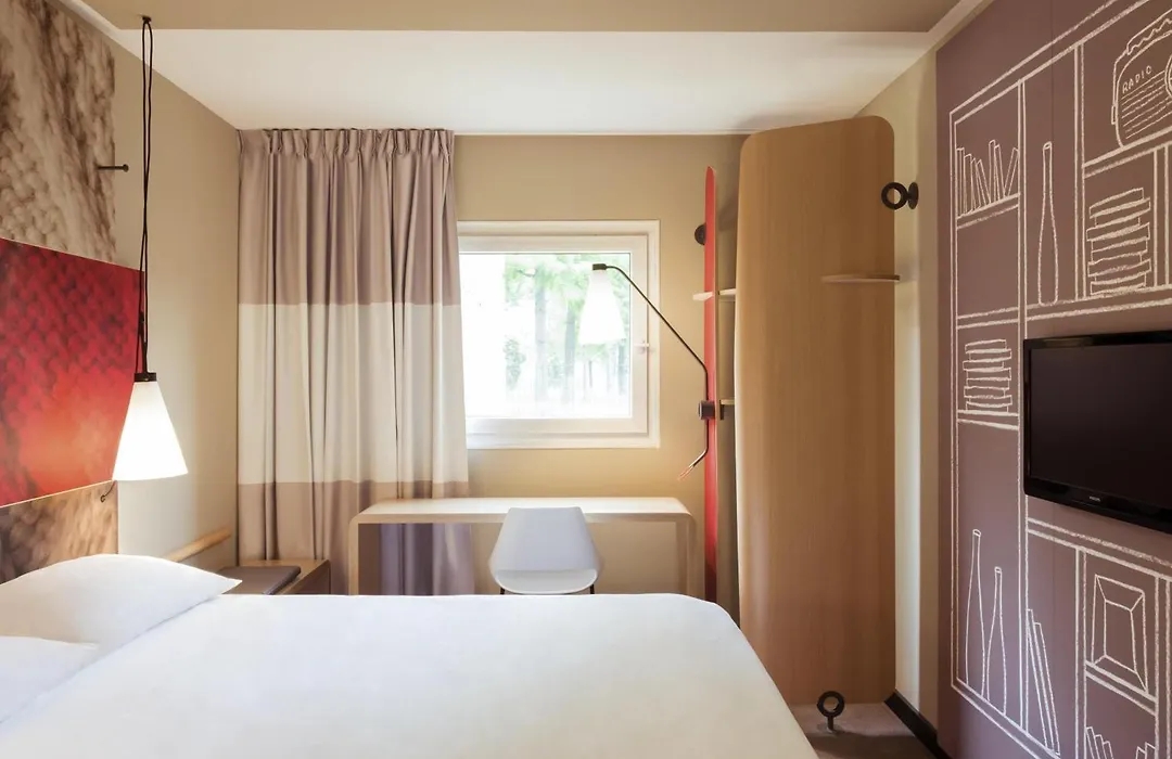 ibis Archamps Porte de Genève-1