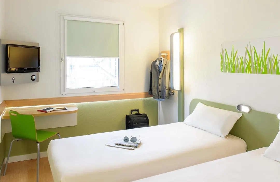 Ibis Budget Givet-1