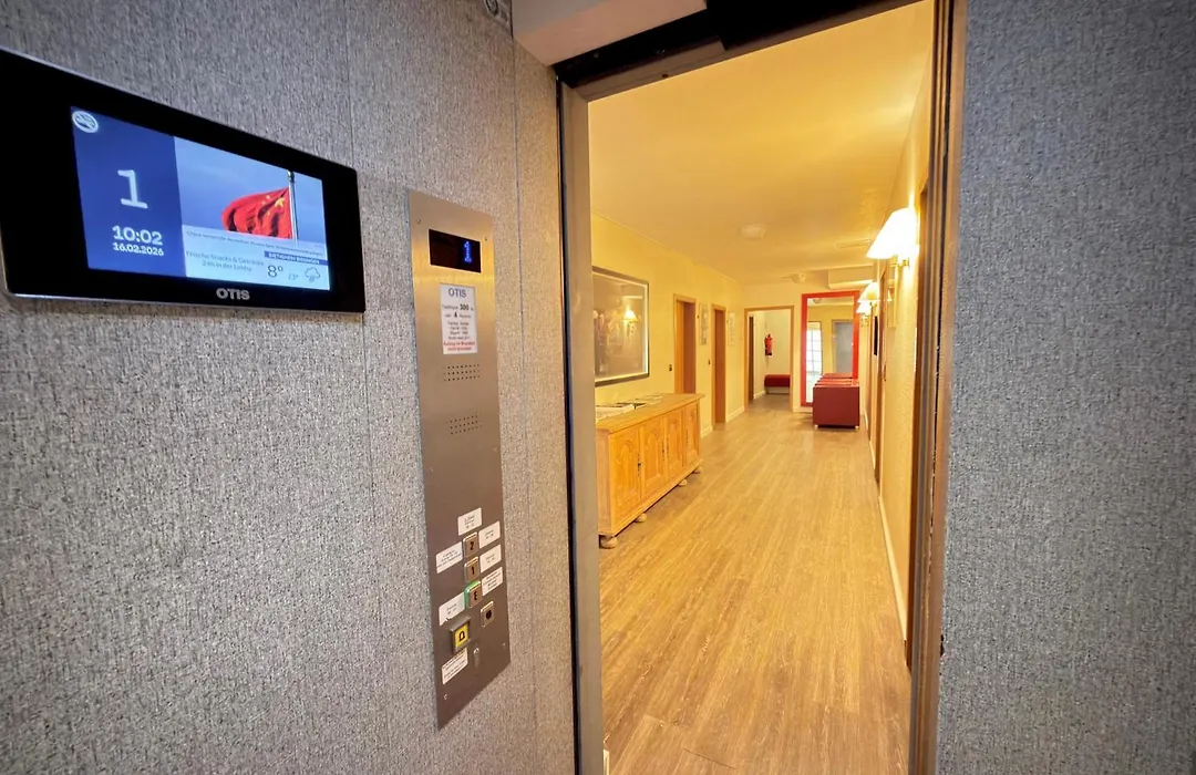 Hotel Reinhardts-1