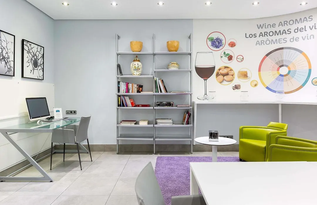 Ibis Styles Madrid Prado-1