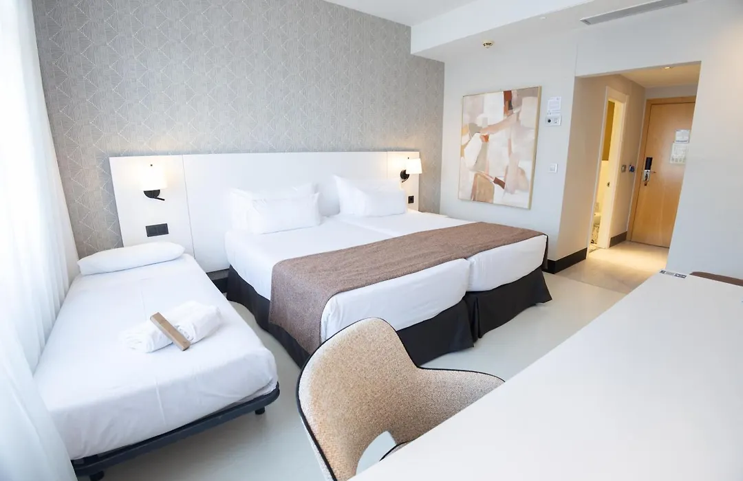 Hotel Ilunion Bilbao-1