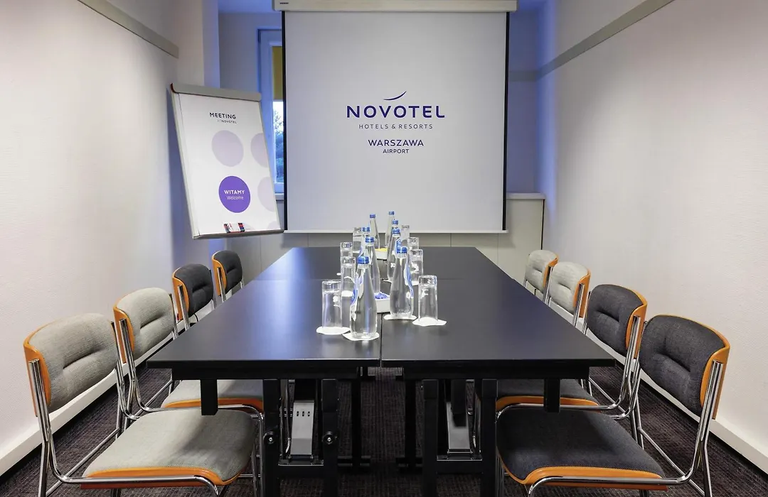 Novotel Warszawa Airport-1