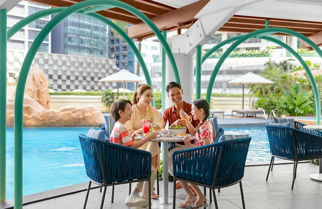 Renaissance Kuala Lumpur Hotel & Convention Centre-1
