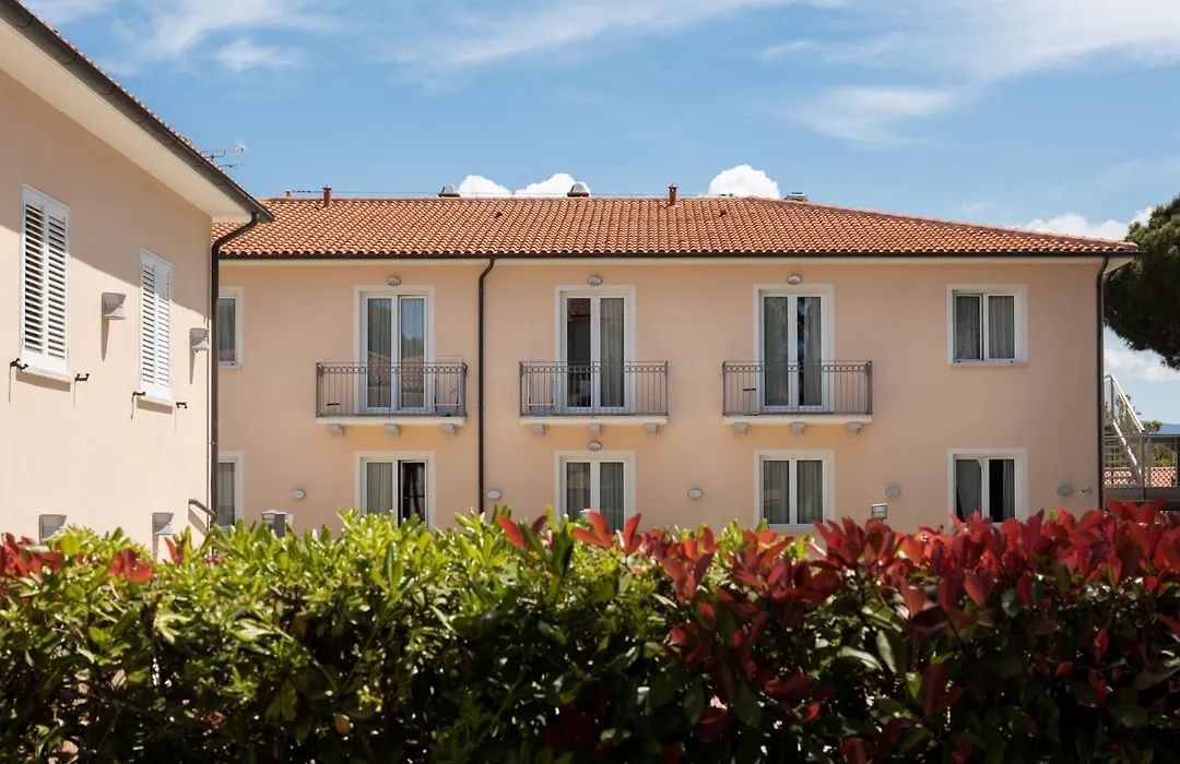 Bolgheri Marina Resort-1