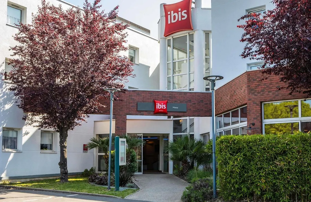 Ibis Massy-1