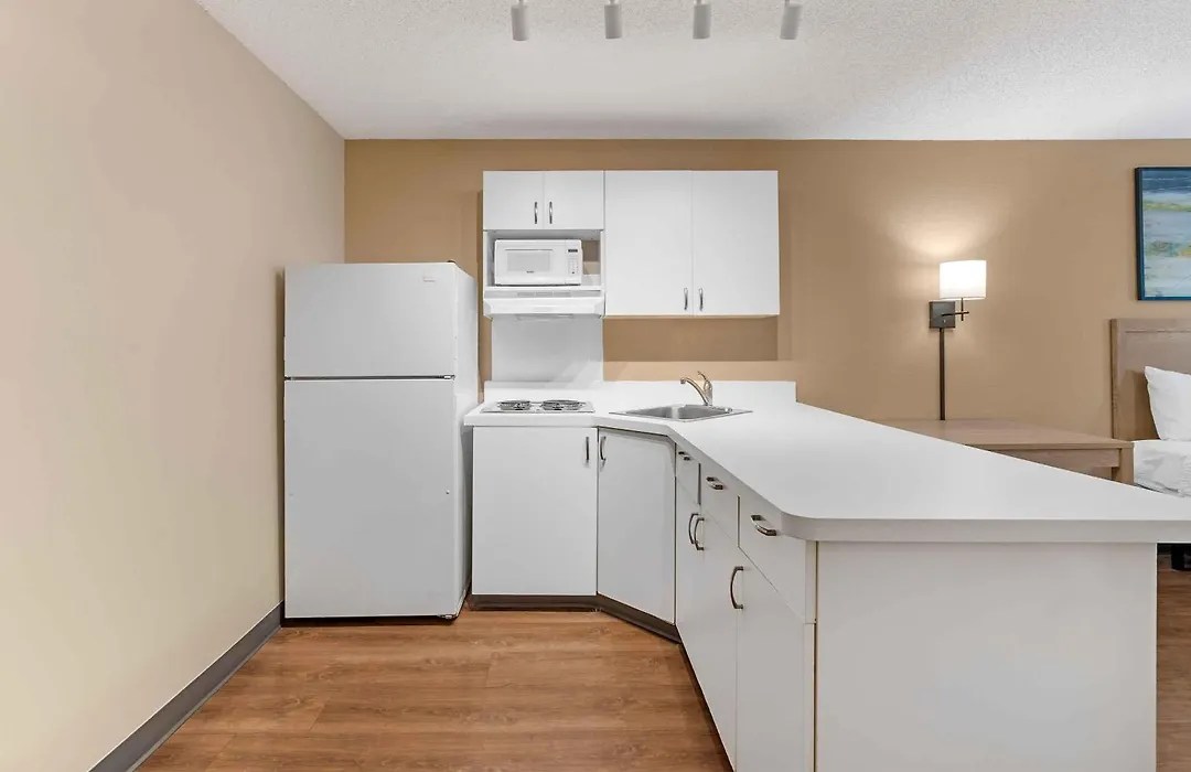 Extended Stay America Suites - St Petersburg - Clearwater - Executive Dr-1