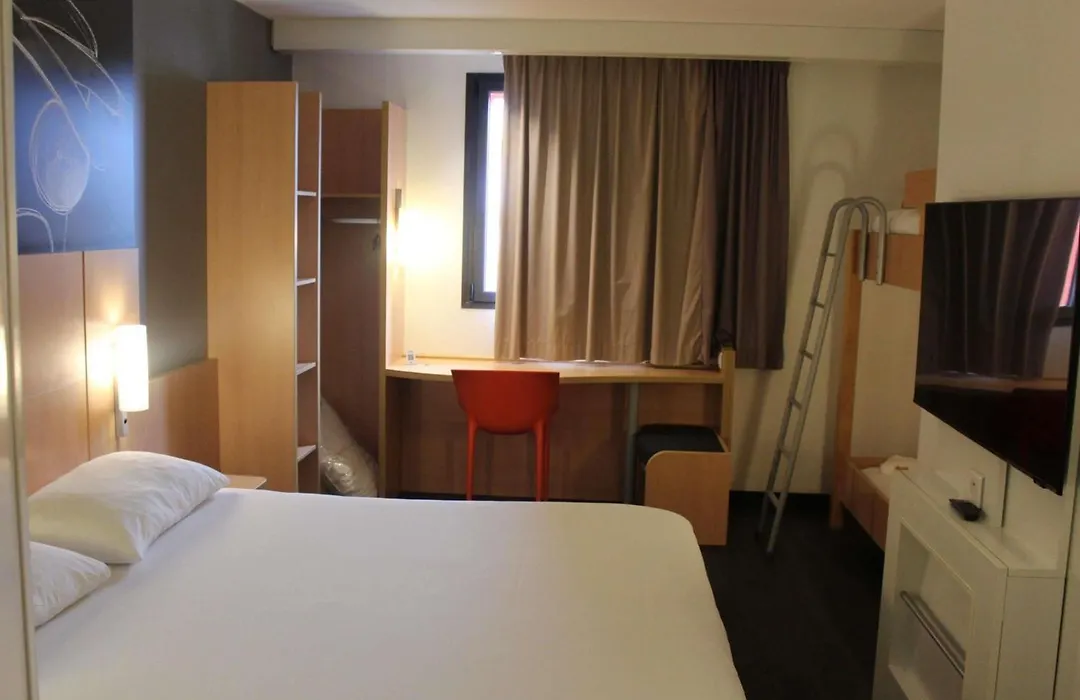ibis Soissons-1