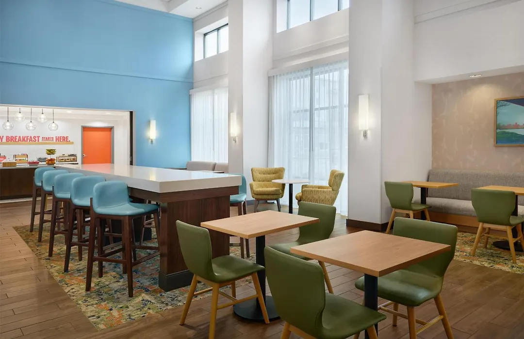 Hampton Inn & Suites Detroit/Troy-1