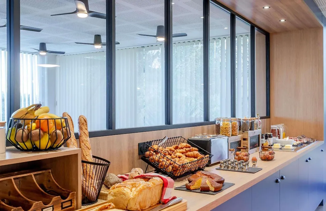 Ibis Styles Bordeaux Lormont-1