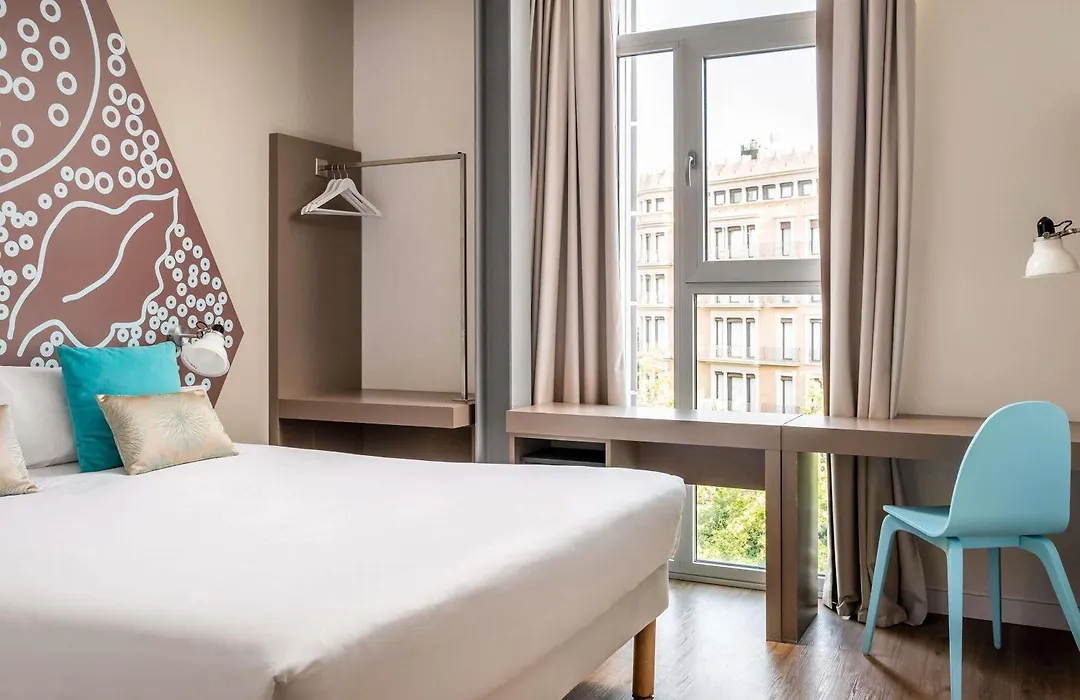 Ibis Styles Barcelona Centre-1