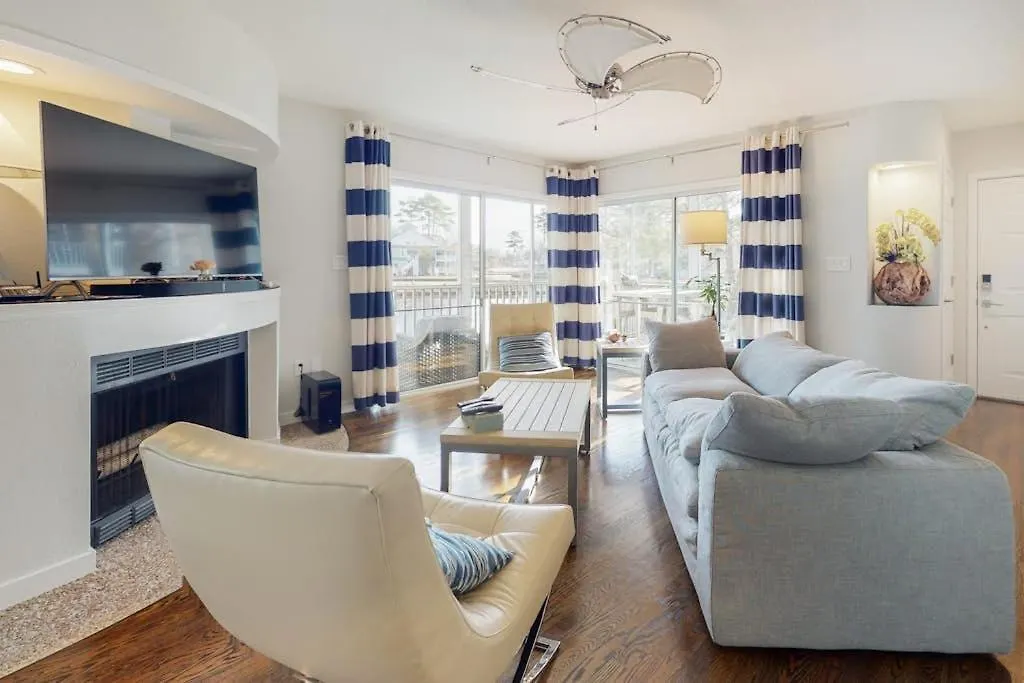 Sea Colony - 19006 Lakeview Court-1