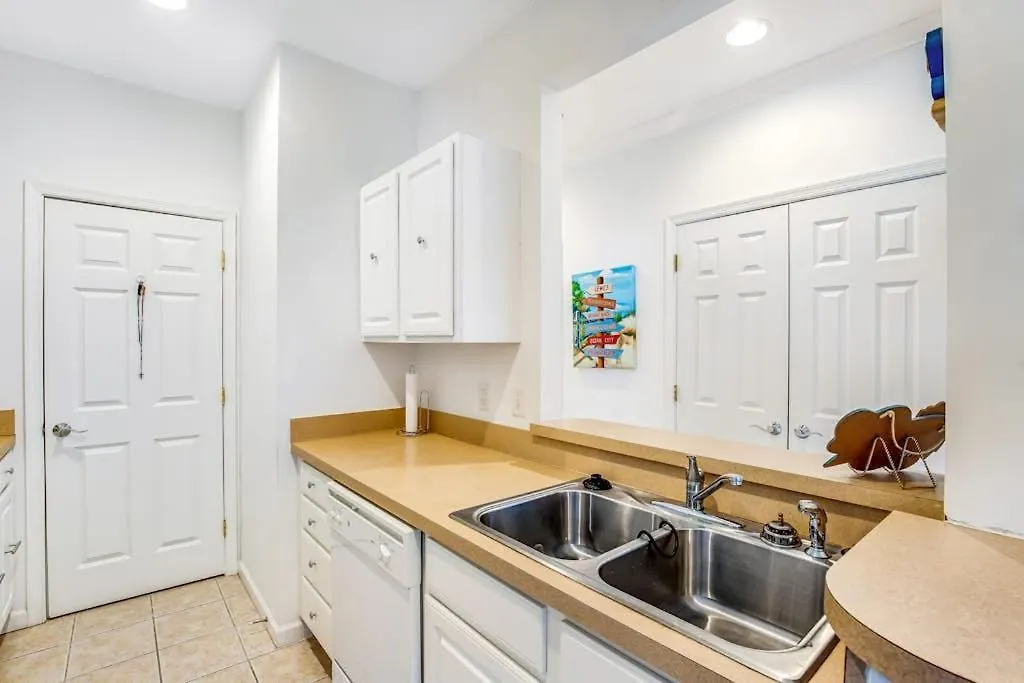 Sandpiper Villages --- 35552 E Atlantic Unit #106-1