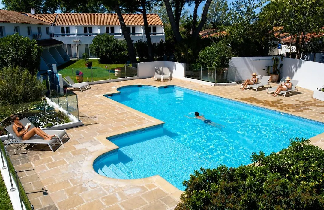 Noemys Aigues-Mortes - ex Mona Lisa Royal Hôtel-1