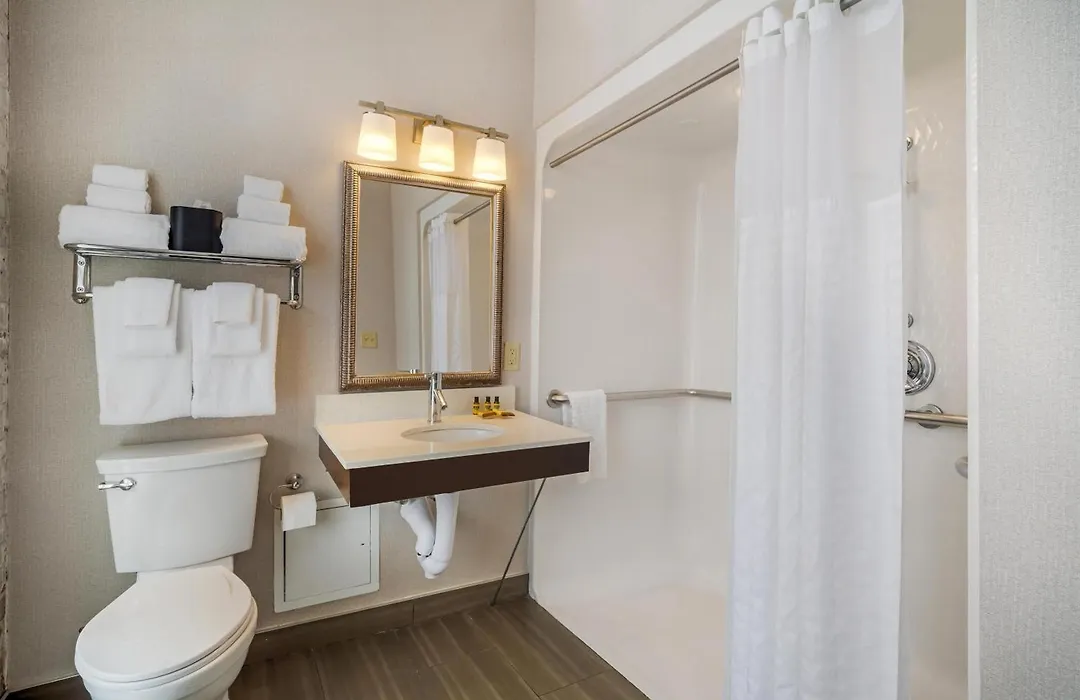 Best Western Plus St. Christopher Hotel-1