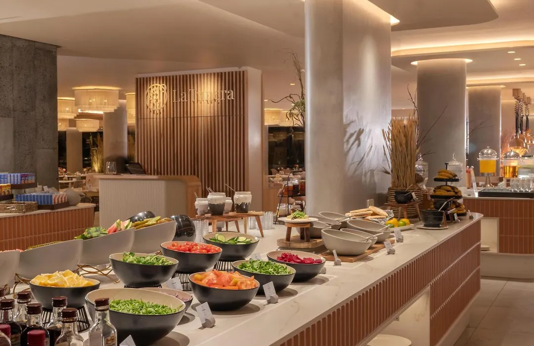 Plus Fariones Suite Hotel-1