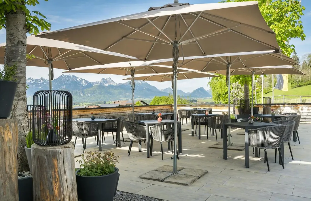 Hartungs Hoteldorf-1