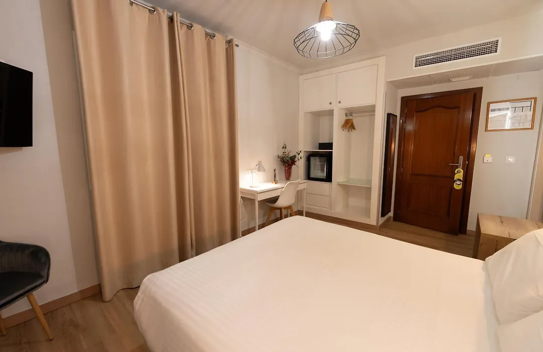 Hotel Sercotel Doña Carmela-1