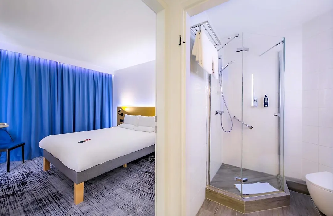 Hotel Ibis Krakow Centrum-1