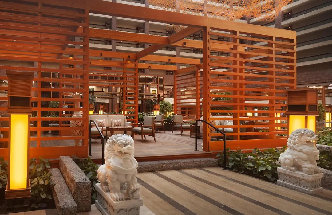 Hilton Anatole-1