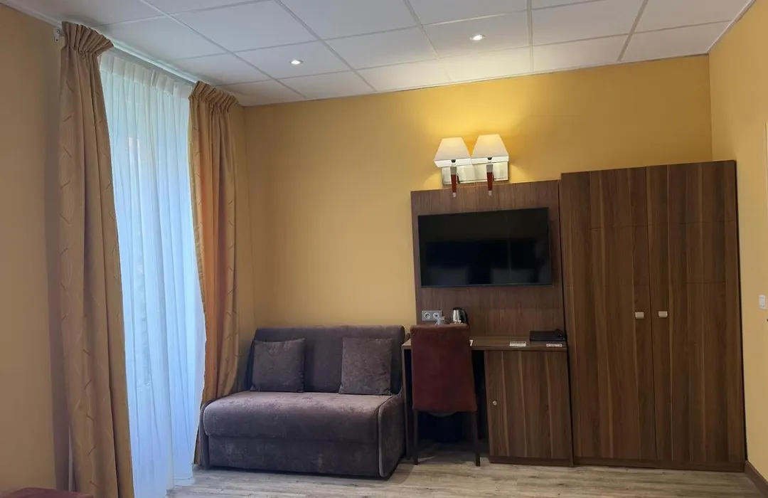 Hotel Capitole-1