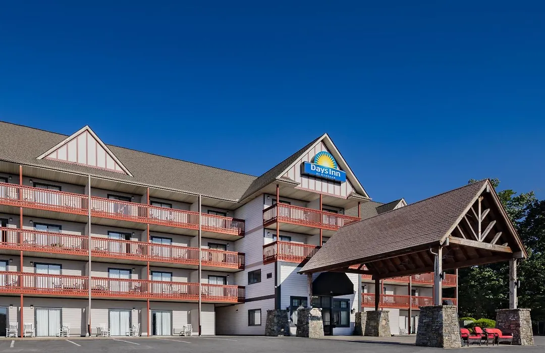 Days Inn By Wyndham Waynesville Nc-1