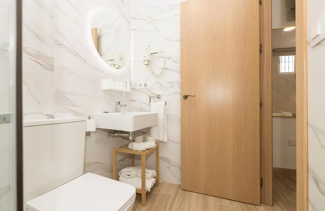Hostal Colon-1