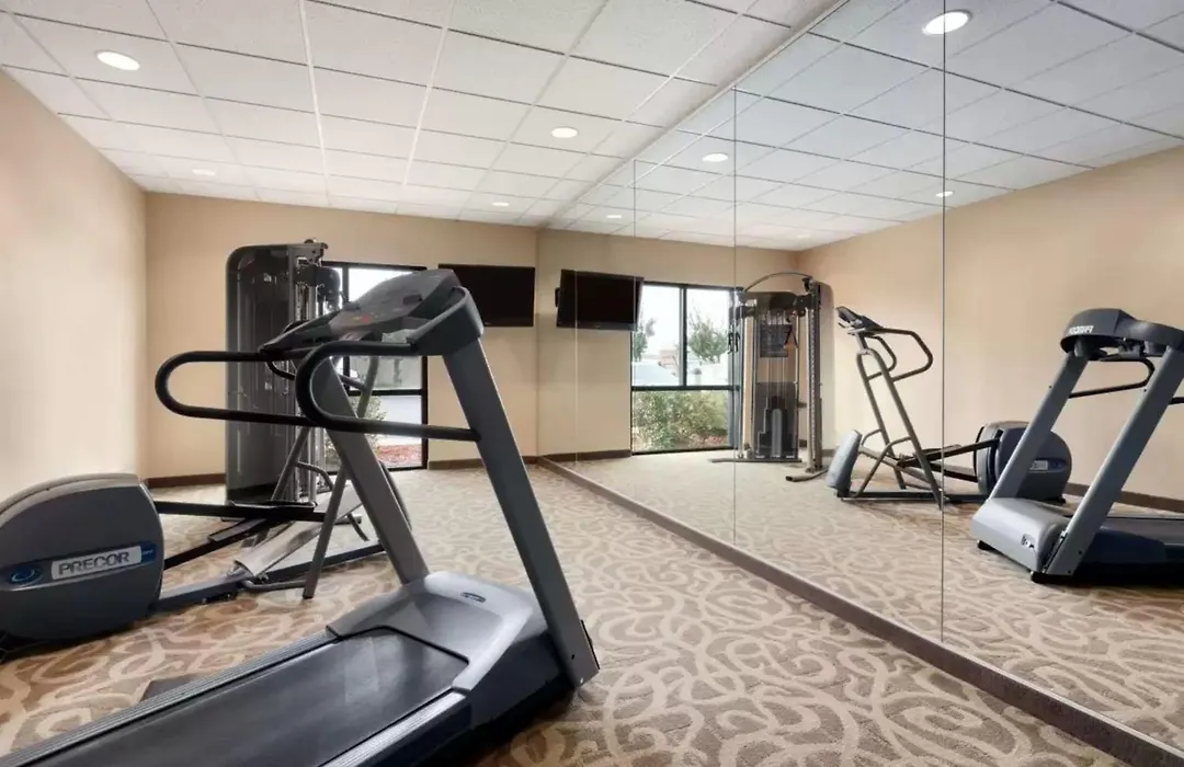 University Hotel Davis Area By Ihg-1