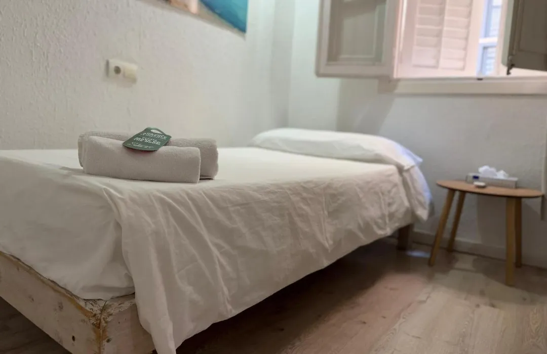 Hostal Ibiza-1