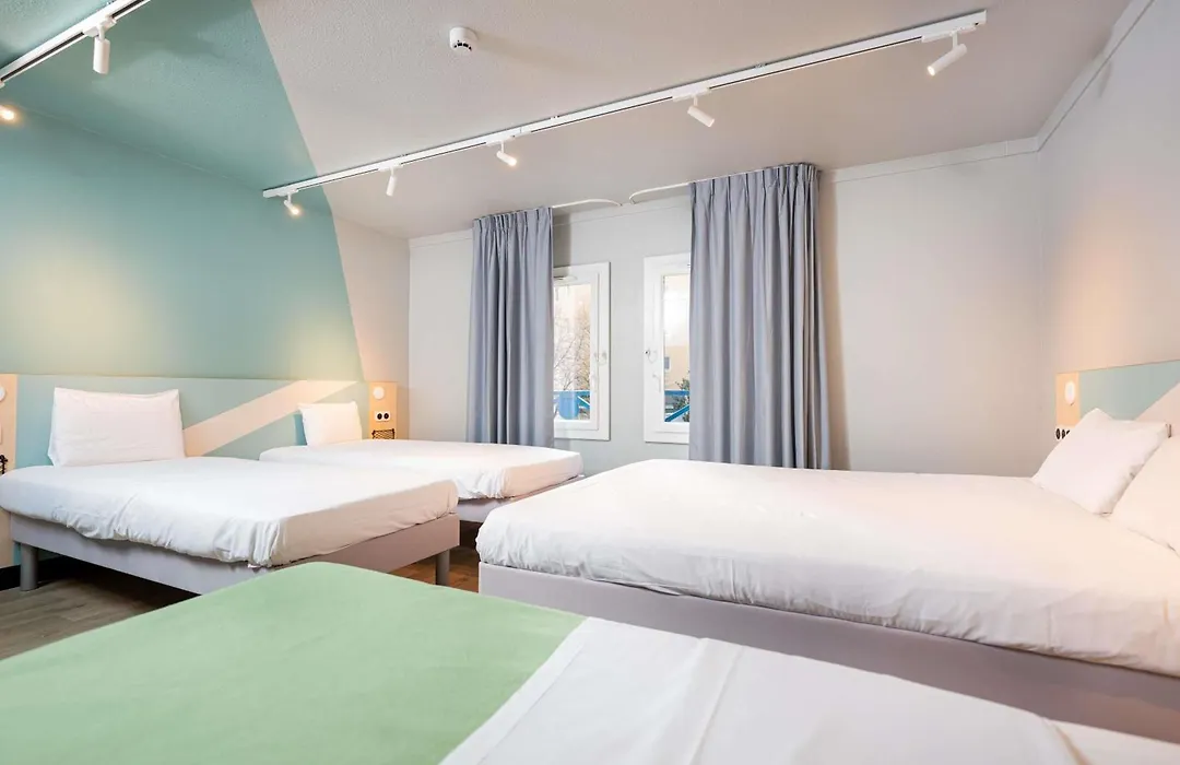 Ibis Budget Lyon Caluire Cité Internationale-1