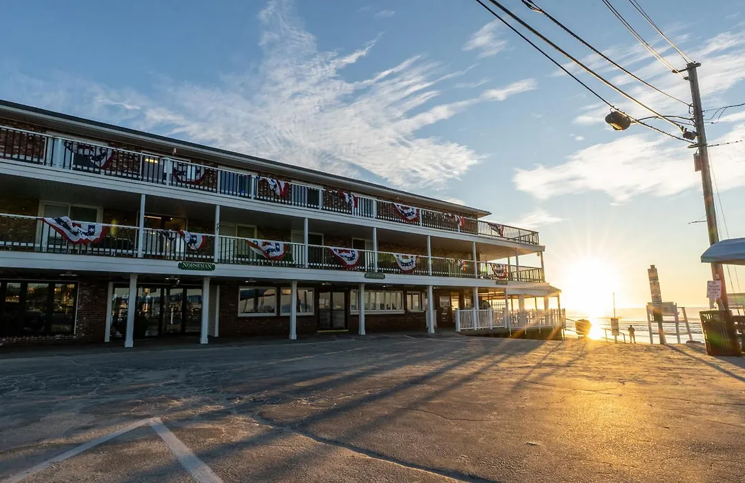Norseman Resort On The Beach-1
