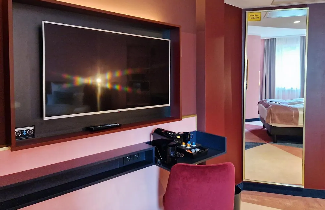 Holiday Inn - The Niu, Loco Munich North By Ihg-1