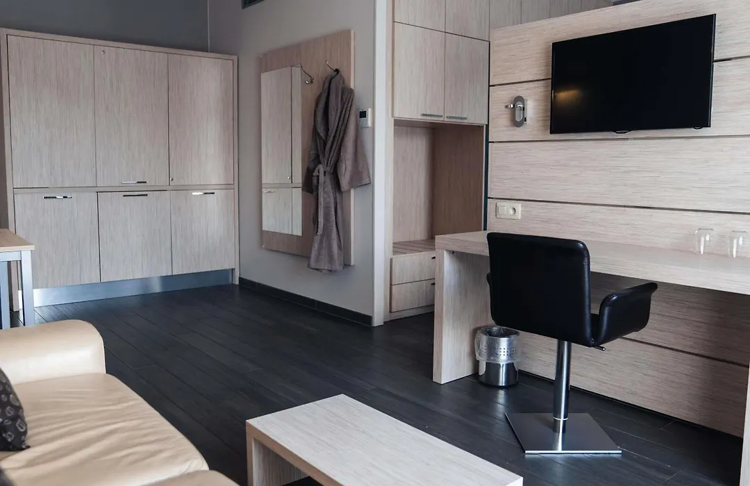 Ibis Styles Charleroi Airport Aero 44-1