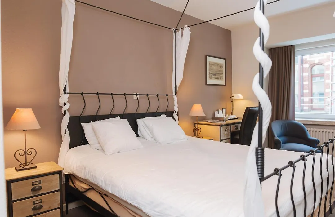 Hotel De Hofkamers-1