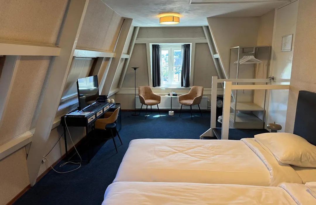 Hotel Mayflower-1