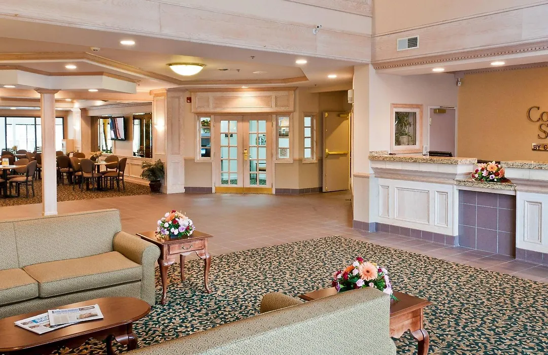 Comfort Suites University Area Notre Dame-South Bend-1