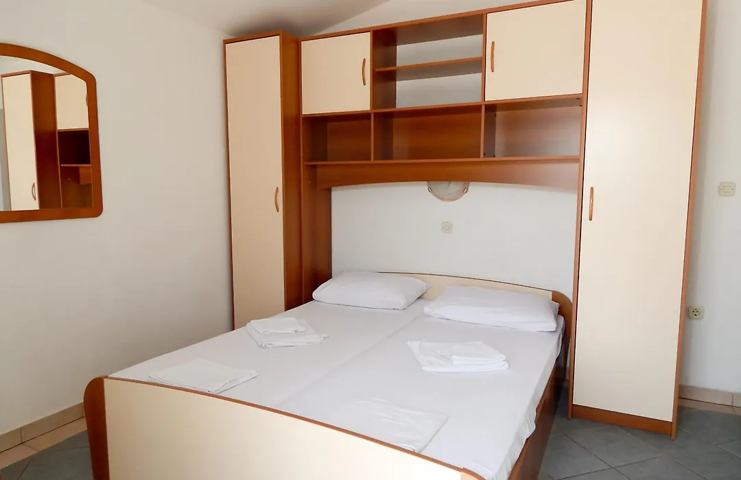 Guest House Frane-1