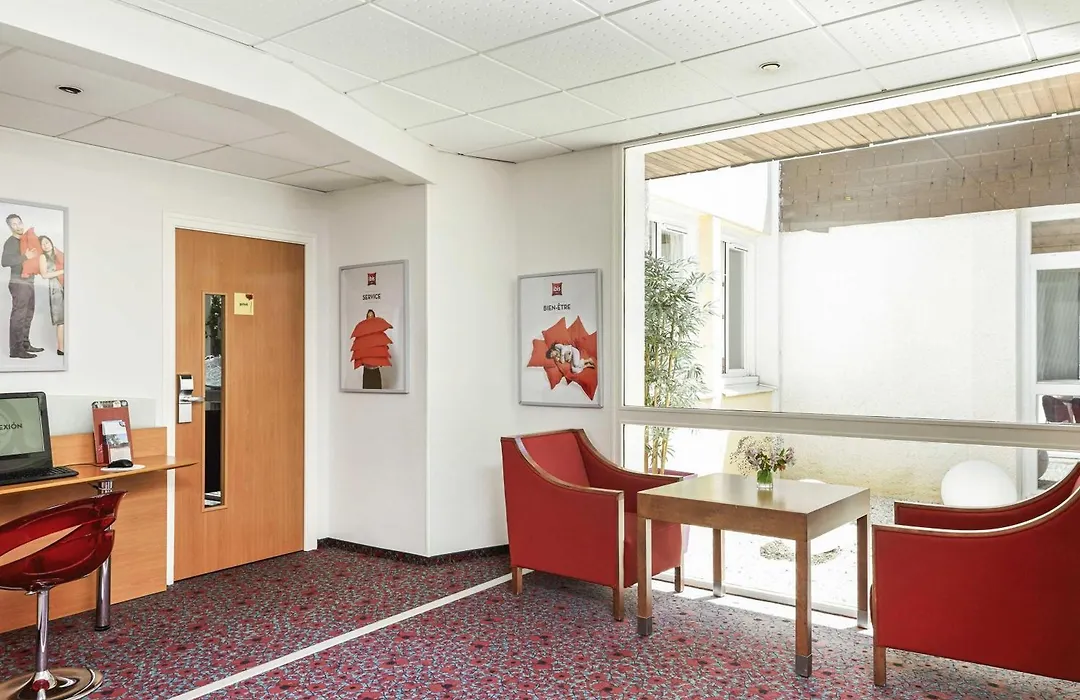 ibis Chartres Ouest Luce-1