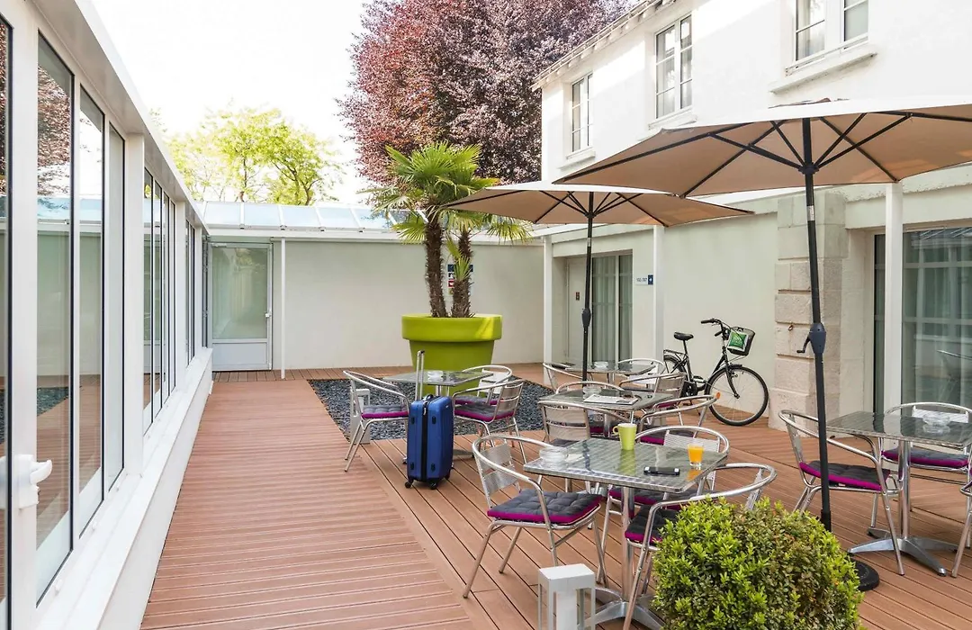 ibis Styles Saumur Gare Centre-1