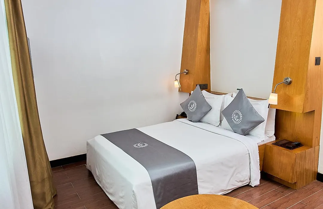 La Maison Royale-1