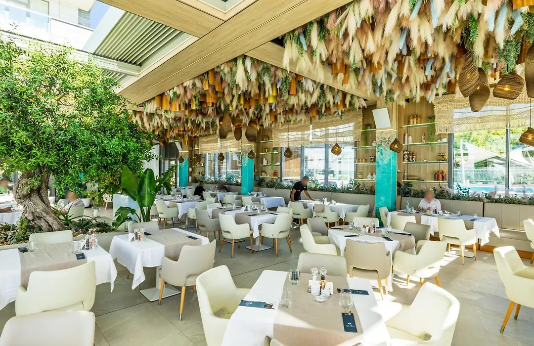 Hotel Opera Mamaia-1