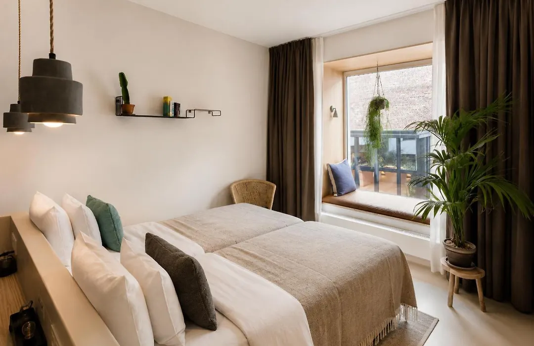 Latroupe Hotel Jardin Secret-1