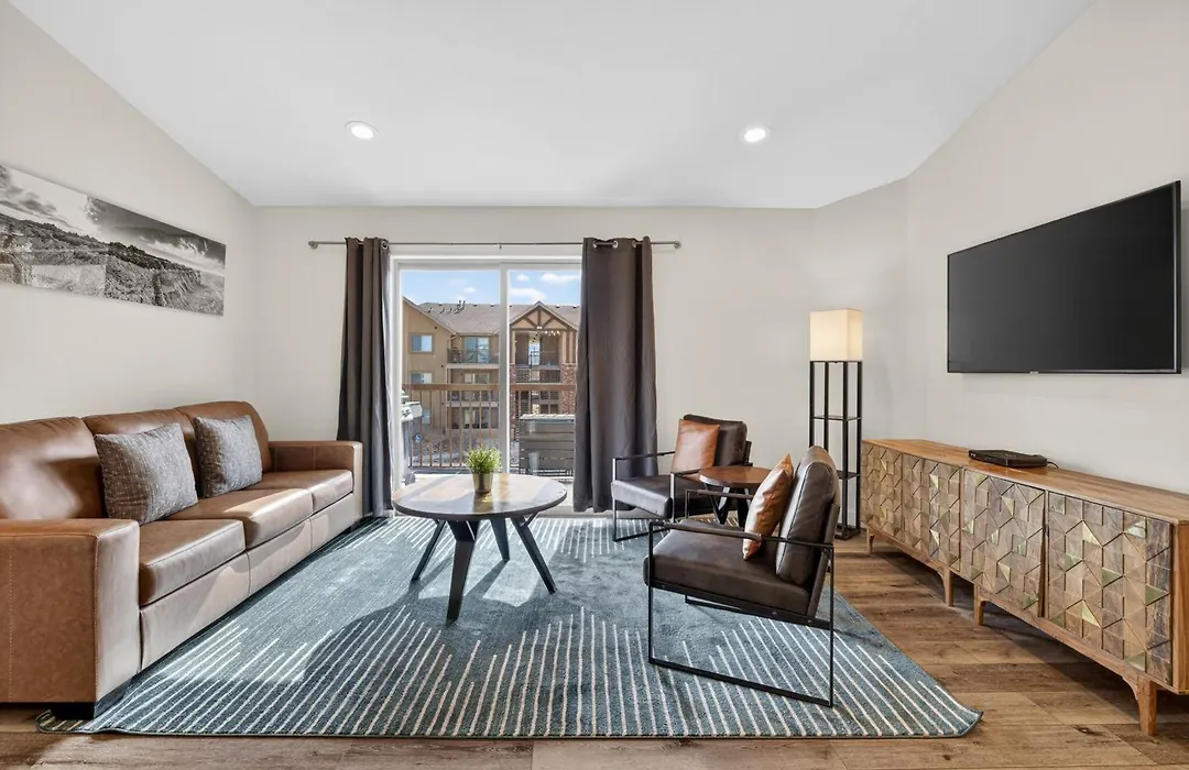 Moab Redcliff Condos-1