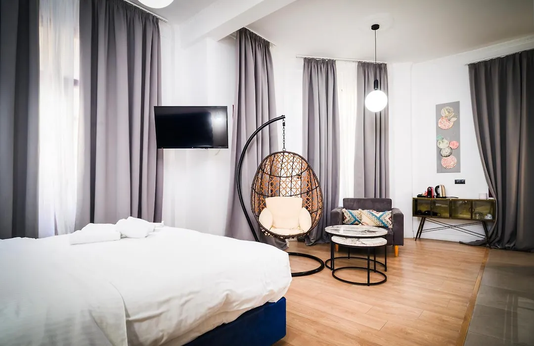 The Maroon Bottle Hotel-1