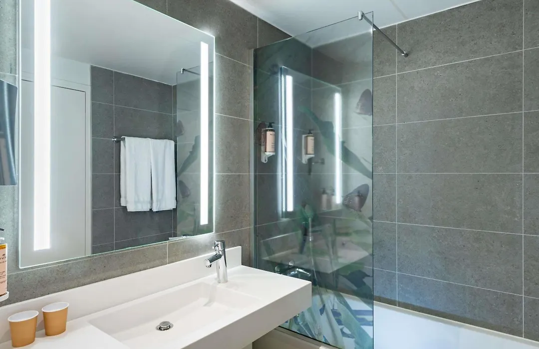 Mercure Paris La Défense-1