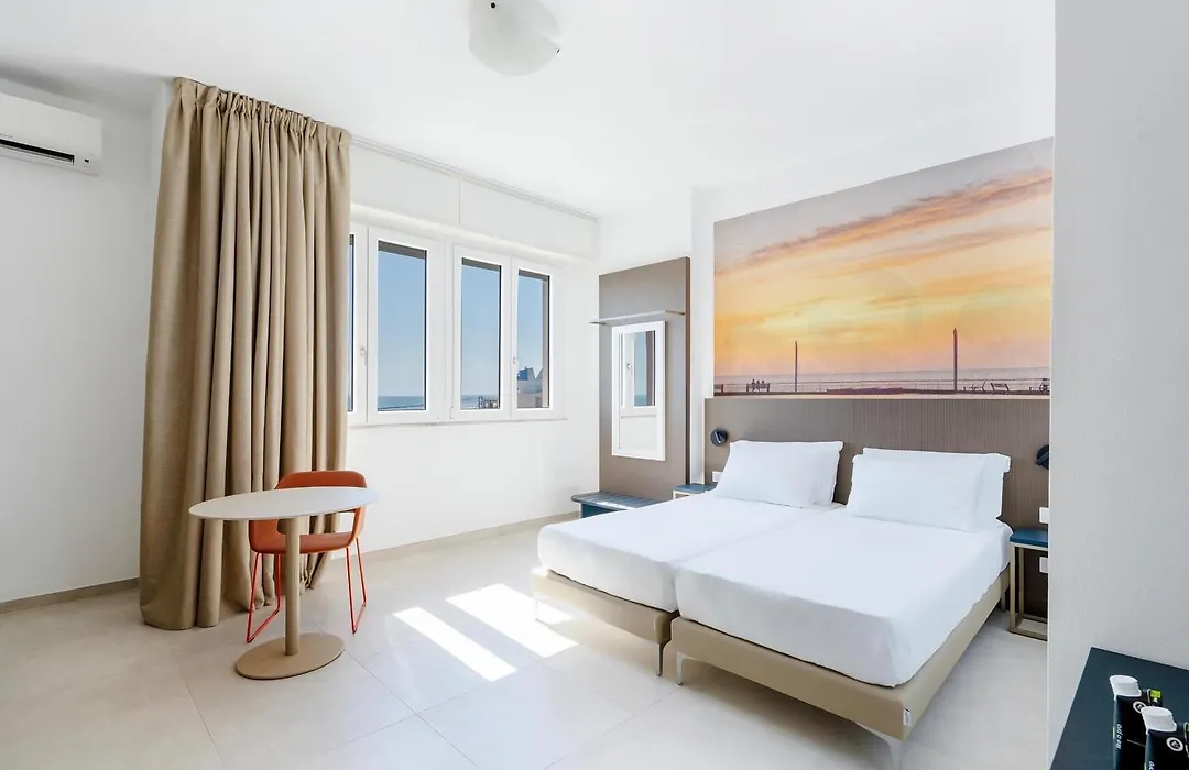 B&B Hotel Pesaro Des Bains-1