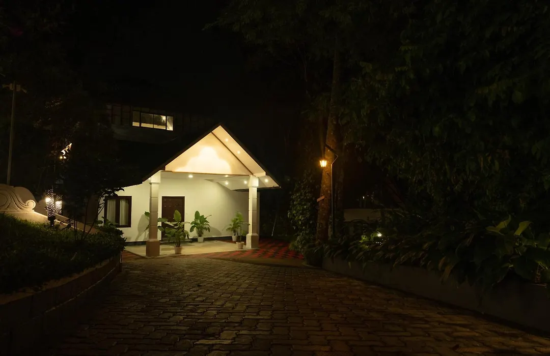 Misty Lake Resorts Munnar By Sylora Hotels-1