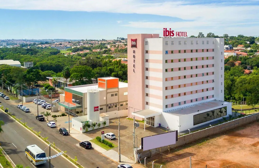 Ibis Catanduva-1