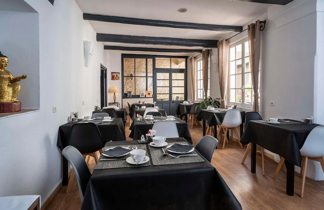 Best Western Le Comtadin-1